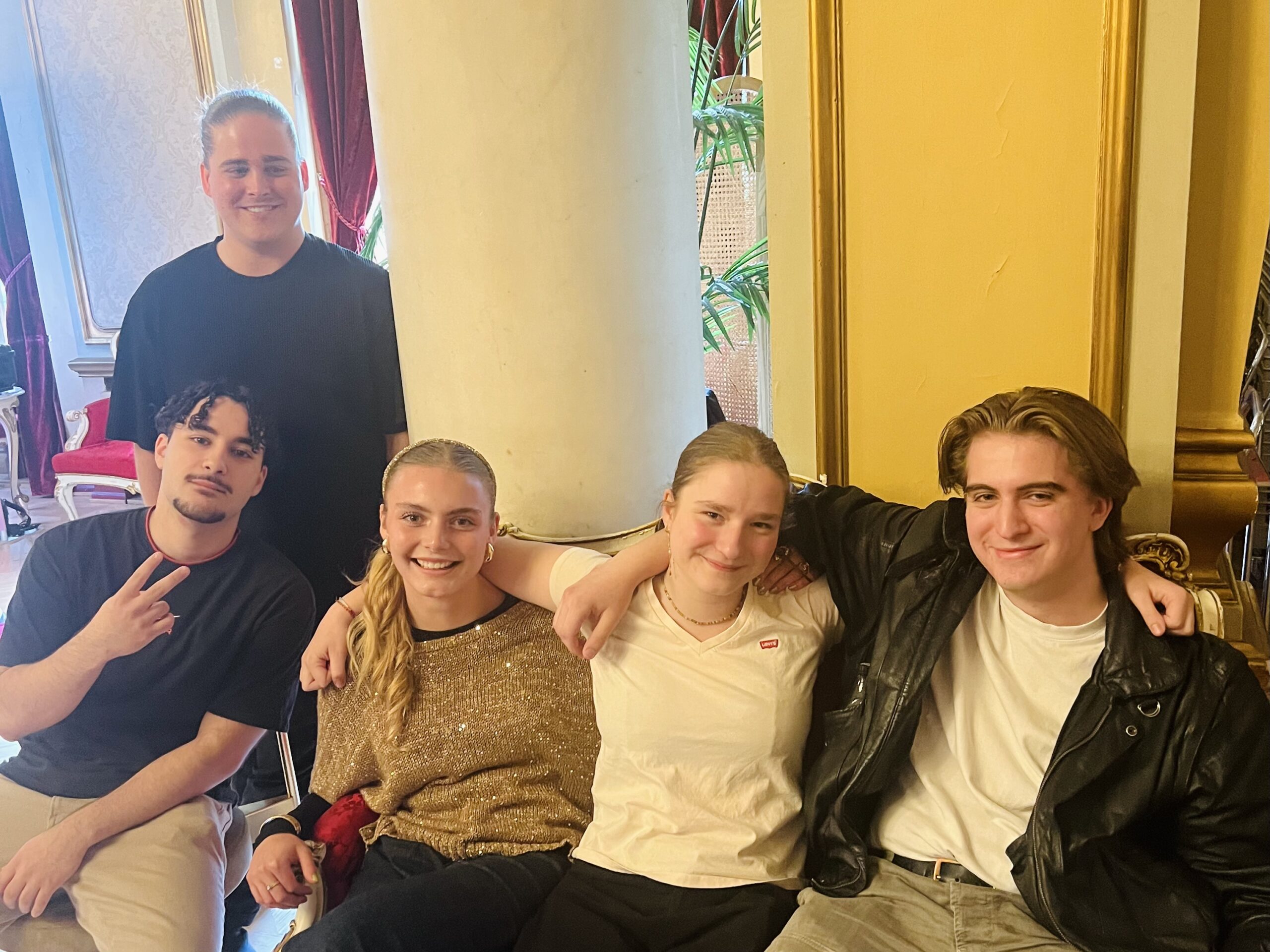 Fieldwork: Kitchen table at Heddadagene